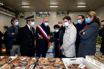 La ministre de la Mer, Annick Girardin, à Port-en-Bessin (Calvados)