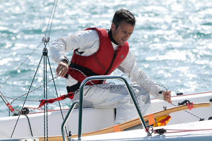 Franck CAMMASLa rade de Cherbourg-en-Cotentin, qui figure parmi les plus grandes rades atificielles au monde, offre aux passionnés, débutants ou confirmés, la possibilité de pratiquer voile, aviron de mer, surf, kayak, ski nautique, funboard, plongée, kitesurf, waveski…