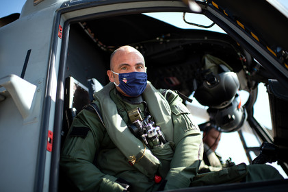 L'hélicoptère Caïman de la 33F en exercice