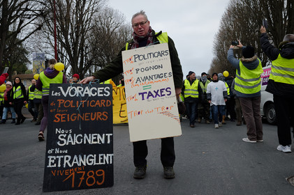Les Gilets jaunes. Un mouvement social inédit en France