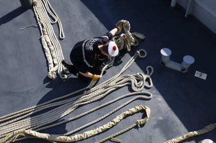 Ces oiseaux de mer étaient à l'origine conçus principalement pour la surveillance des pêches dans la zone économique, mais leurs missions se sont depuis considérablement diversifiées. Au titre de garde-côte, qui leur vaut les bandes tricolores inclinées qu'arborent tous les patrouilleurs de l'Etat, ils participent à la détection des trafics illicites et à la lutte antitérroriste.