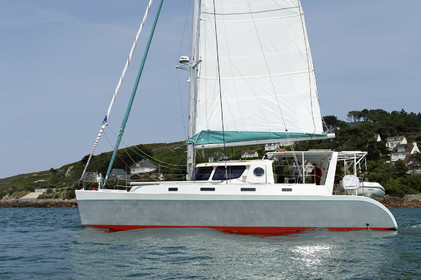 La rade de Cherbourg-en-Cotentin, qui figure parmi les plus grandes rades atificielles au monde, offre aux passionnés, débutants ou confirmés, la possibilité de pratiquer voile, aviron de mer, surf, kayak, ski nautique, funboard, plongée, kitesurf, waveski…