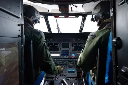 L'engagement de ces marins du ciel se traduit par des taux de disponibilté très élevés et des capacités d'intervention dans lesconditions les plus difficiles. Belligou Rescue (c'est ainsi que se nomme l'EC 225 lorsqu'il est en opération) est en alerte à 1 heure de jour et 2 heures de nuit, le coordinateur de mission de sauvetage, qui dirige les opérations depuis le CROSS, sait que l'hélicoptère sera préparé et configuré pour la mission puis aura décollé en 10 à 15 minutes en journée et en moins de 40 minutes la nuit.Il est remplacé en juin 2016 par l’hélicoptère Caïman Marine au détachement de Maupertus.