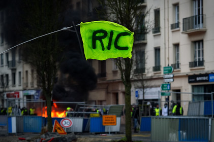 Les Gilets jaunes. Un mouvement social inédit en France