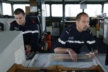 Ces oiseaux de mer étaient à l'origine conçus principalement pour la surveillance des pêches dans la zone économique, mais leurs missions se sont depuis considérablement diversifiées. Au titre de garde-côte, qui leur vaut les bandes tricolores inclinées qu'arborent tous les patrouilleurs de l'Etat, ils participent à la détection des trafics illicites et à la lutte antitérroriste.