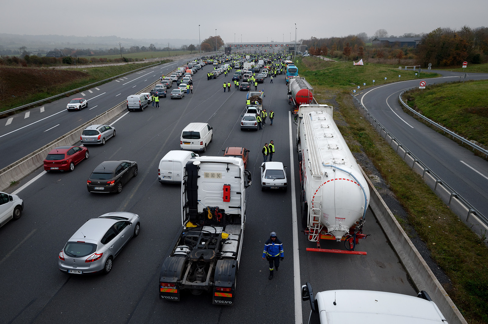 Les Gilets jaunes. Un mouvement social inédit en France