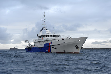 Construit à Cherbourg-en-Cotentin par les Constructions Mécaniques de Normandie (CMN), le PAM Thémis (Patrouilleurs des Affaires Maritimes) renforce le dispositif de surveillance de la zone Manche-Mer du Nord où, outre ses missions de contrôle des pêches, il participe à la permanence opérationnelle établie sous l'autorité du préfet maritime dans le cadre de la fonction de garde-côte.