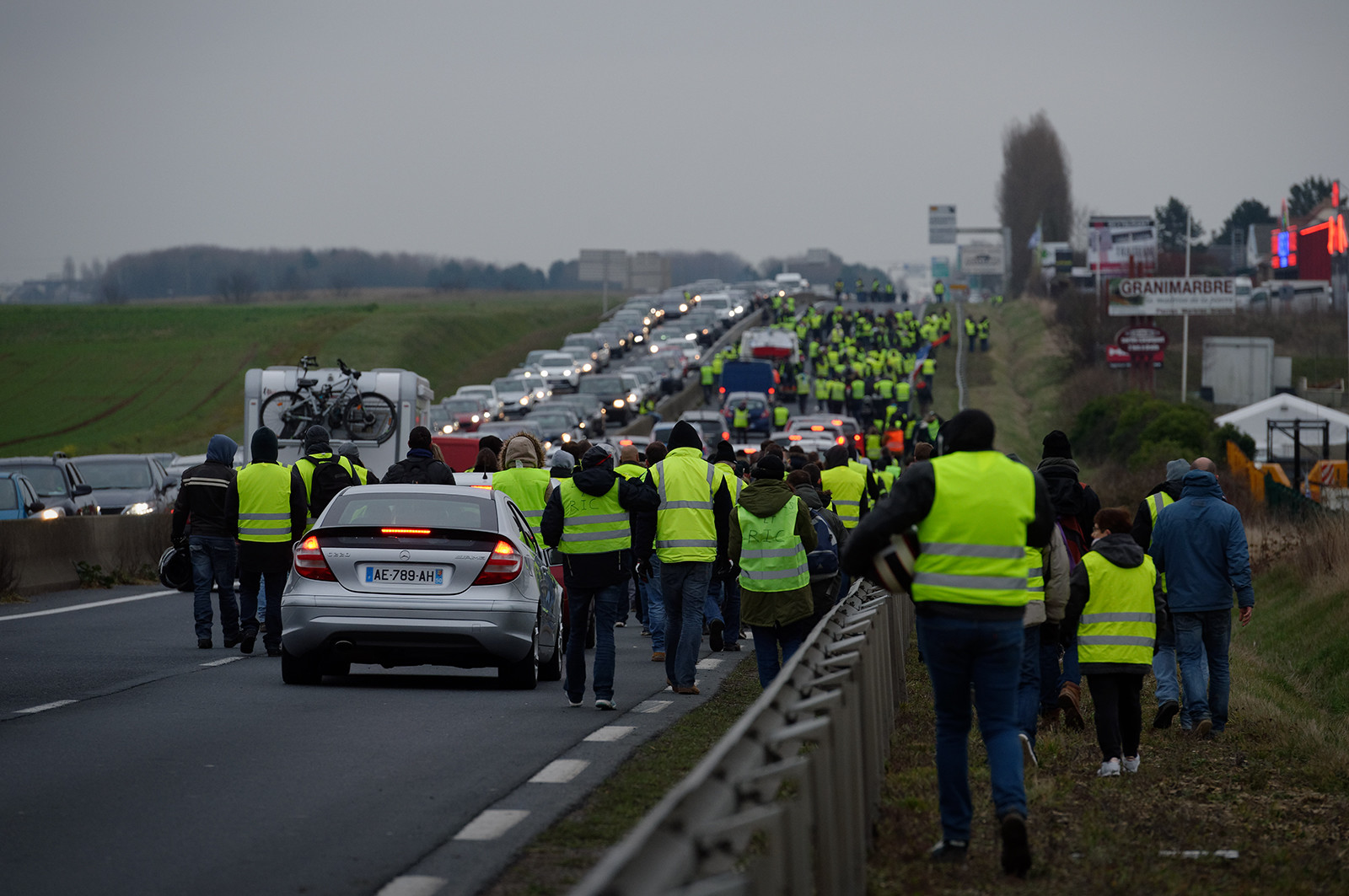 Les Gilets jaunes. Un mouvement social inédit en France