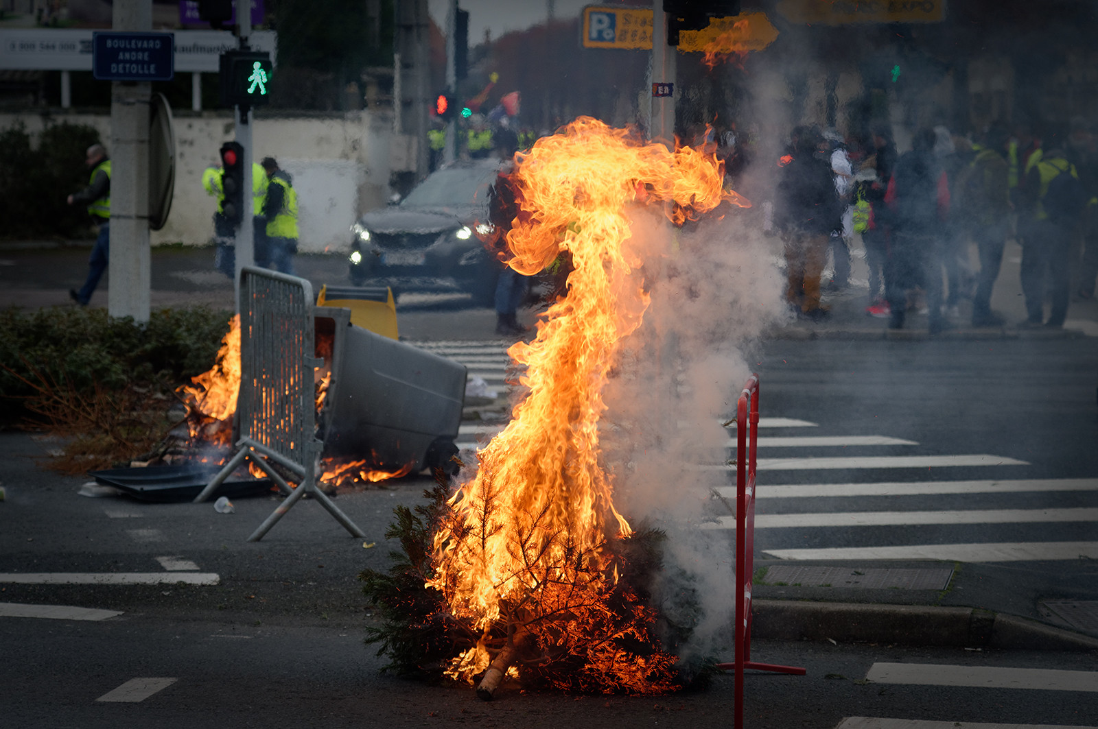 Les Gilets jaunes. Un mouvement social inédit en France