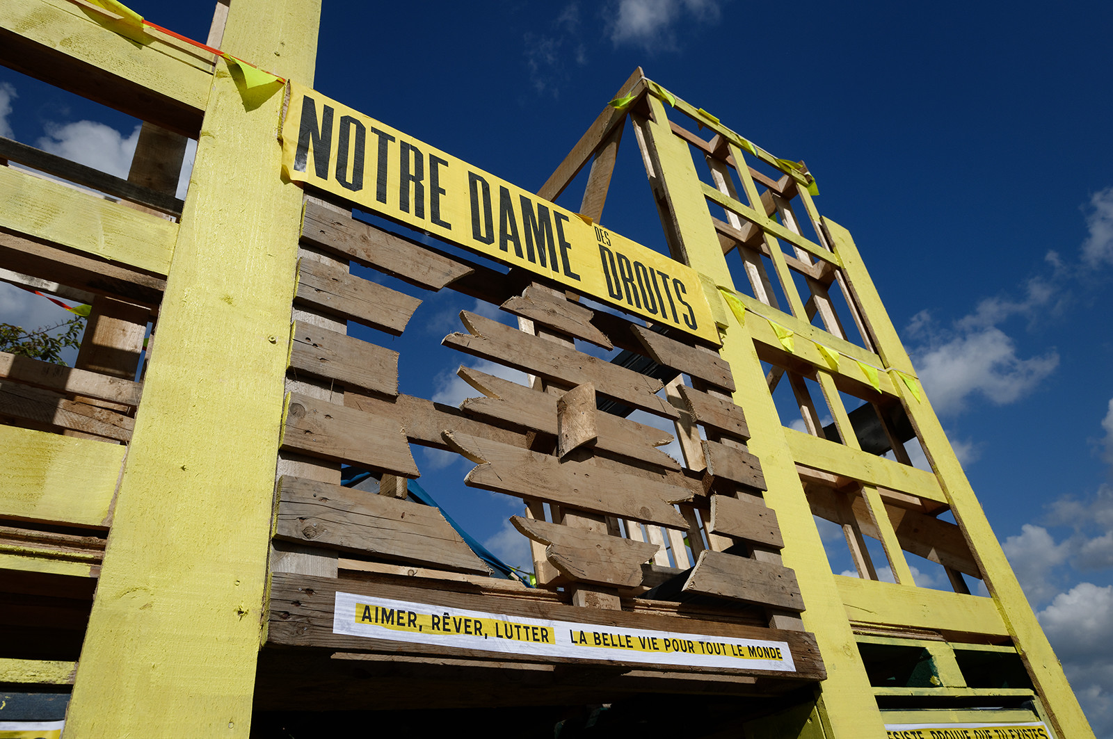 les Gilets jaunes. Un mouvement social inédit en France