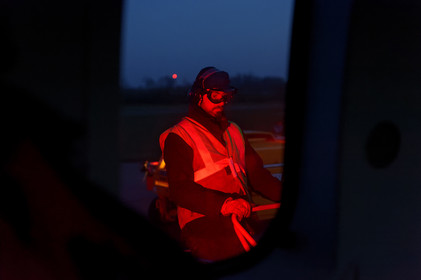 L'engagement de ces marins du ciel se traduit par des taux de disponibilté très élevés et des capacités d'intervention dans lesconditions les plus difficiles. Belligou Rescue (c'est ainsi que se nomme l'EC 225 lorsqu'il est en opération) est en alerte à 1 heure de jour et 2 heures de nuit, le coordinateur de mission de sauvetage, qui dirige les opérations depuis le CROSS, sait que l'hélicoptère sera préparé et configuré pour la mission puis aura décollé en 10 à 15 minutes en journée et en moins de 40 minutes la nuit.Il est remplacé en juin 2016 par l’hélicoptère Caïman Marine au détachement de Maupertus.