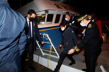 La ministre de la Mer, Annick Girardin, à Port-en-Bessin (Calvados)