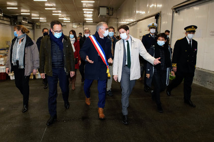 La ministre de la Mer, Annick Girardin, à Port-en-Bessin (Calvados)