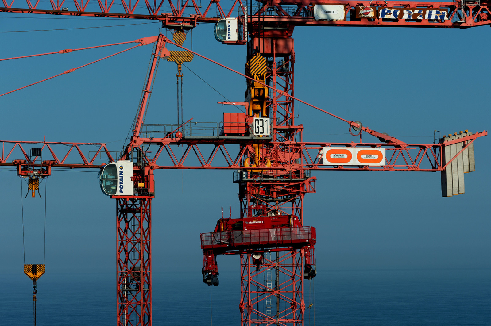 Reportages sur le site nucléaire EPR à Flamanville (Cotentin).