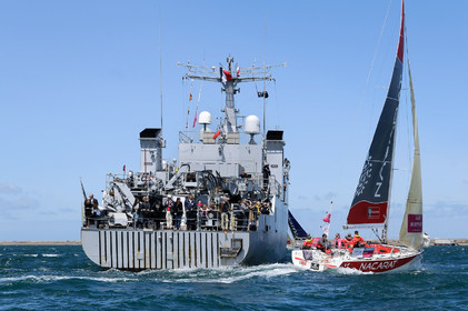 La rade de Cherbourg-en-Cotentin, qui figure parmi les plus grandes rades atificielles au monde, offre aux passionnés, débutants ou confirmés, la possibilité de pratiquer voile, aviron de mer, surf, kayak, ski nautique, funboard, plongée, kitesurf, waveski…
