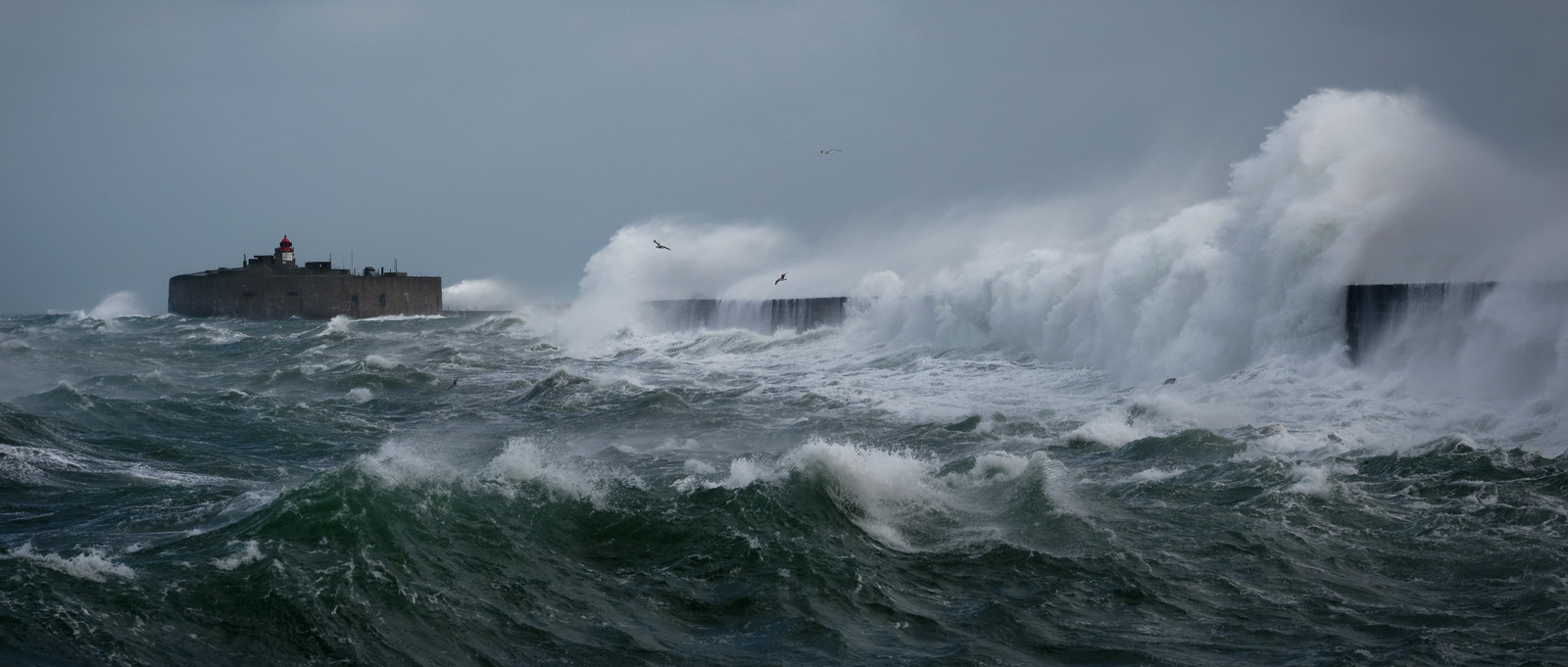 Tempête à Cherbourg-en-Cotentin (passe de l'Ouest-Queurqueville)