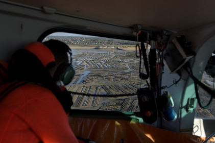 L'hélicoptère Dauphin SP (service public) de la marine constitue l'un des principaux moyens d'intervention à la disposition du CROSS pour les opérations de sauvetage en mer.L'équipage d'un Dauphin SP, c'est 6 personnes : aux 4 navigants qui sont à bord de l'appareil pour chaque mission (pilote, copilote, mécanicien de bord treuilliste et plongeur) s'ajoutent 2 techniciens, qui restent à terre et sont chargés de l'entretien de la machine. Depuis janvier 2013, au terme de 23 ans de service à Cherbourg-en-Cotentin, le Dauphin SP a cédé sa place à un nouvel appareil, plus imposant et de conception beaucoup plus récente : un EC 225.