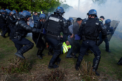 les Gilets jaunes. Un mouvement social inédit en France