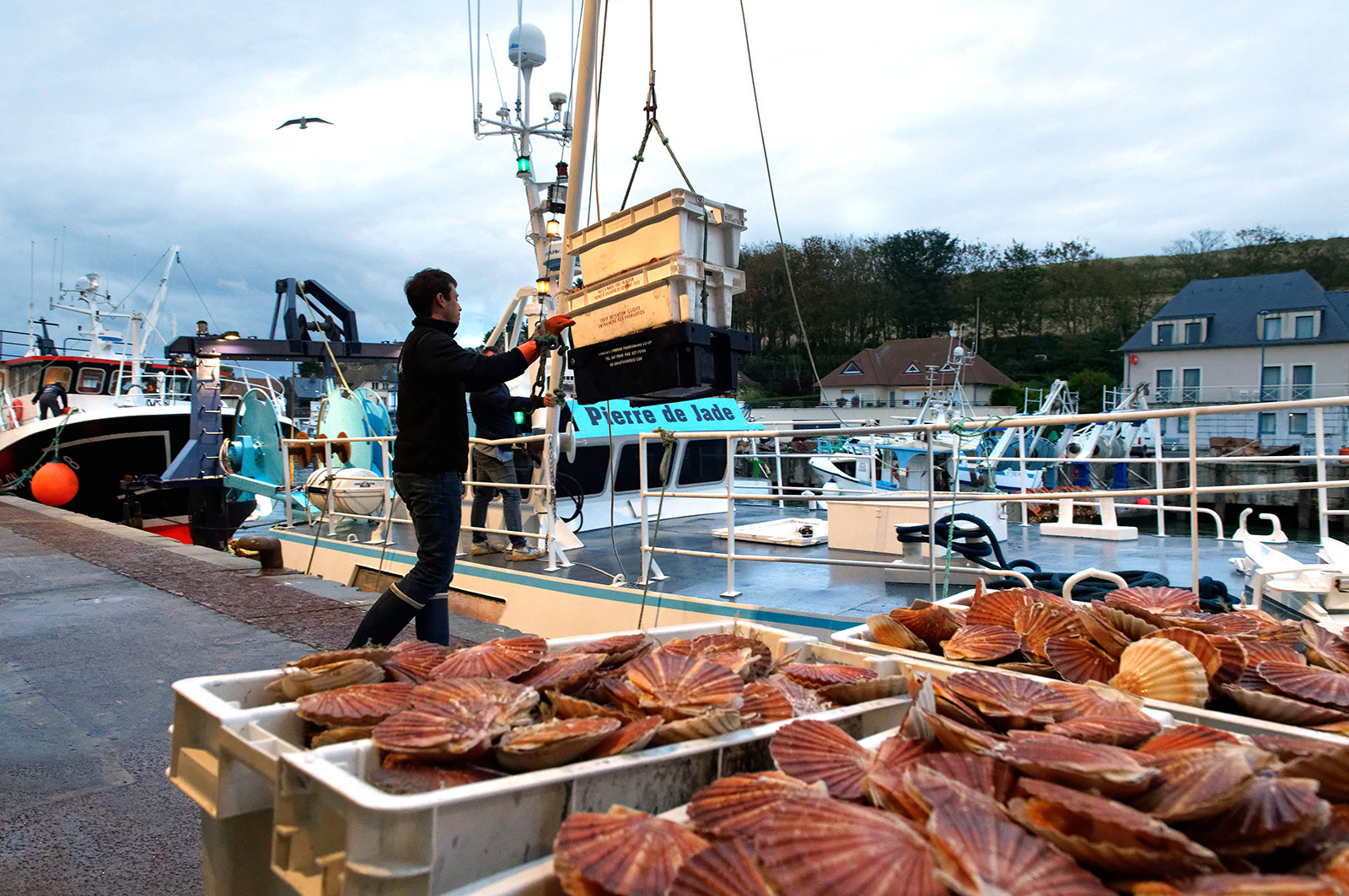 La ministre de la Mer, Annick Girardin, à Port-en-Bessin (Calvados)