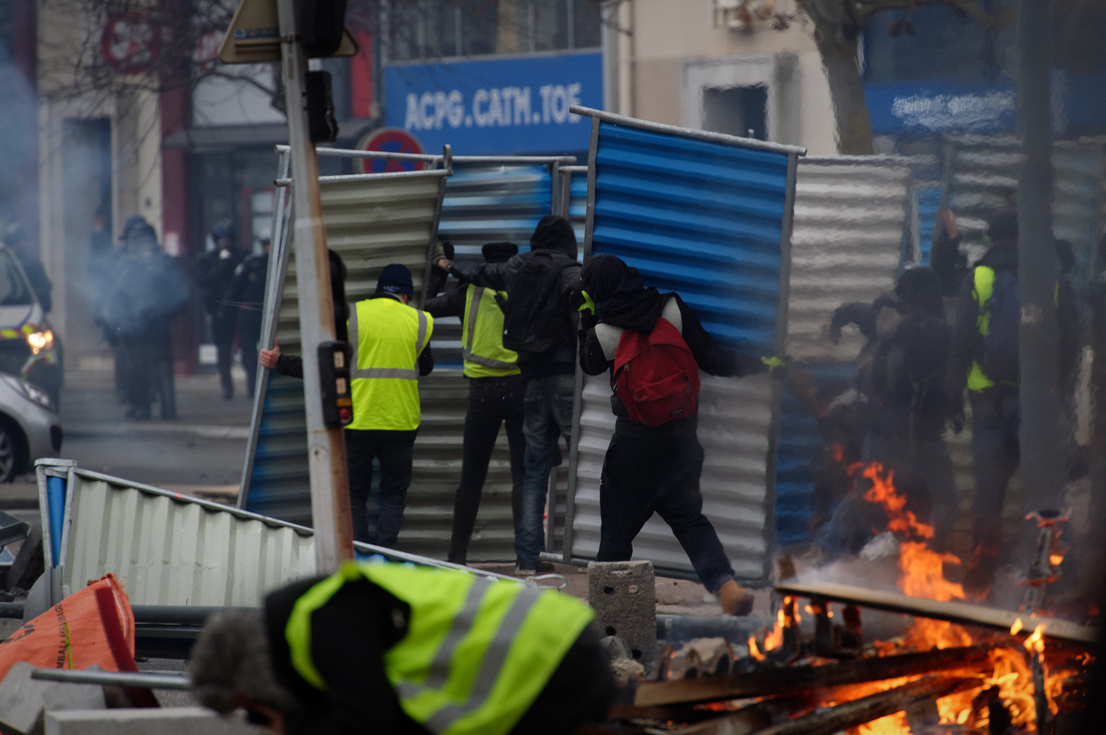 Les Gilets jaunes. Un mouvement social inédit en France