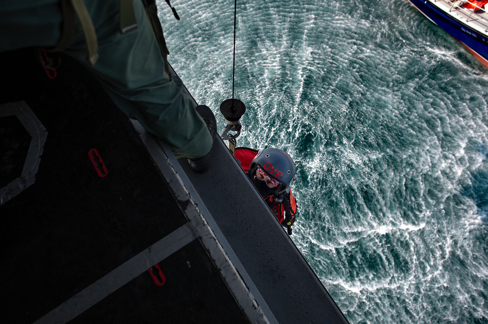 L'hélicoptère Caïman de la 33F en exercice