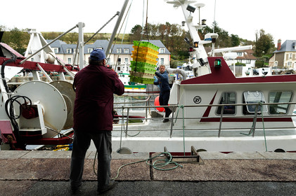 La ministre de la Mer, Annick Girardin, à Port-en-Bessin (Calvados)