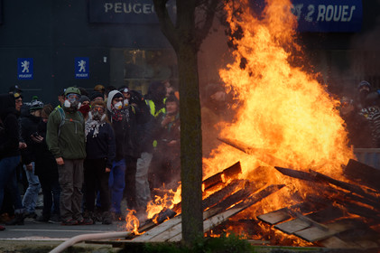 Les Gilets jaunes. Un mouvement social inédit en France