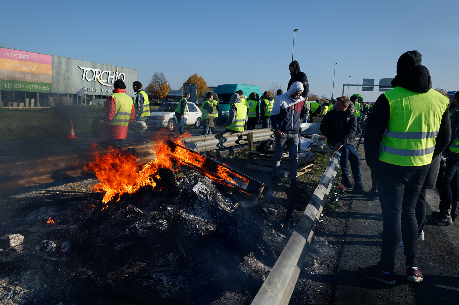 Les Gilets jaunes. Un mouvement social inédit en France