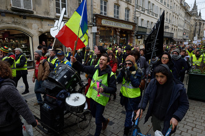 Les Gilets jaunes. Un mouvement social inédit en France